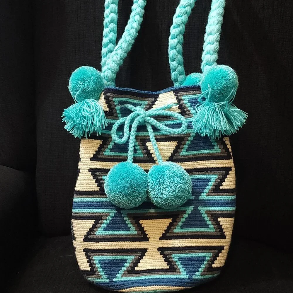Le Pom Pom Handcrafted Woven Tote Bag - Picture 1 of 5
